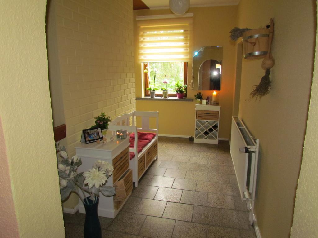 Pension & Sauna Am Lorenz Calbe Exterior photo